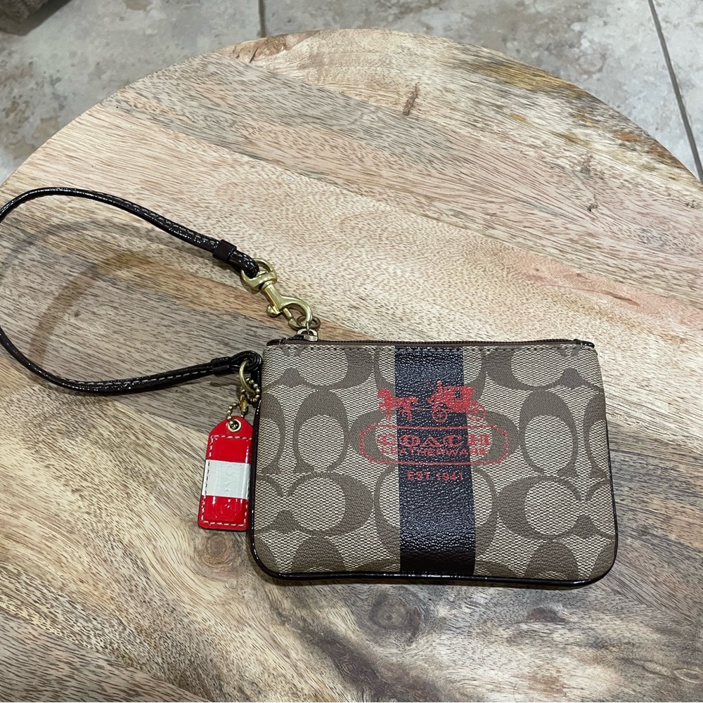 Coach wristlit, good condition